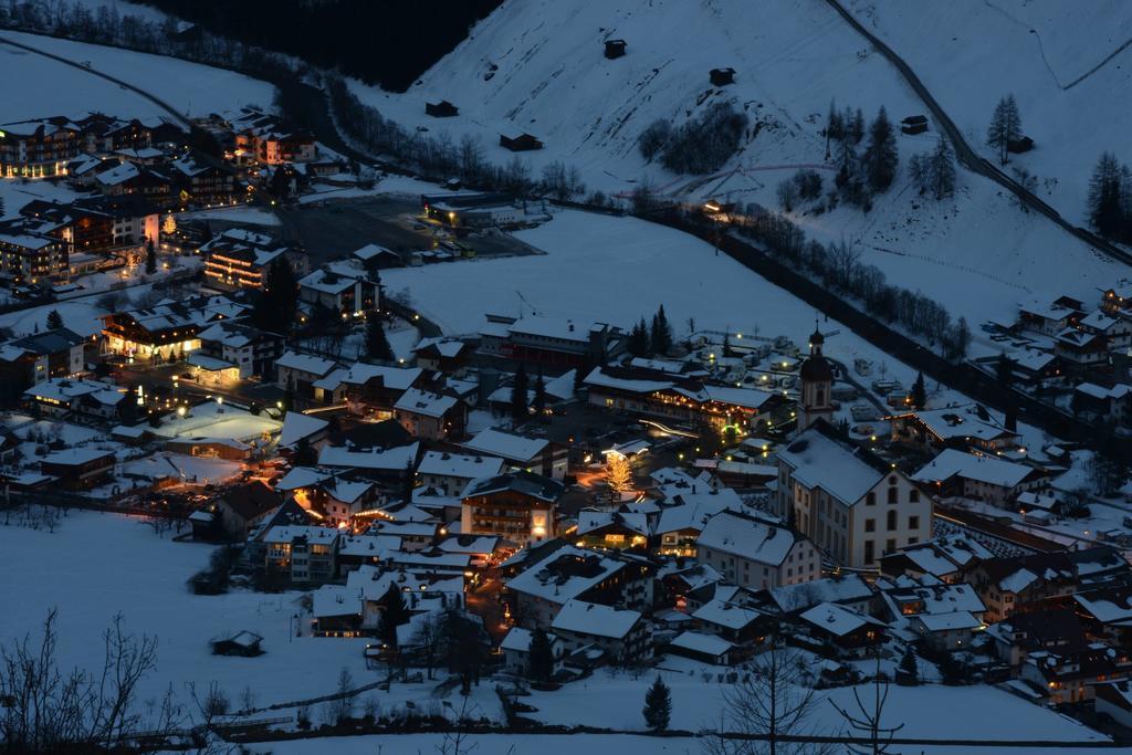 Haus Elisabeth Bed and Breakfast Neustift im Stubaital Buitenkant foto
